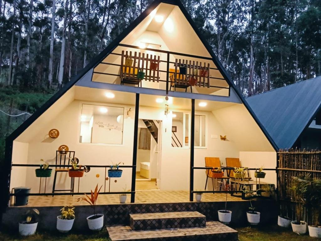 Infinity Homestay: A Boutique Retreat Above the Clouds | Room Cost Starts From ₹3,500