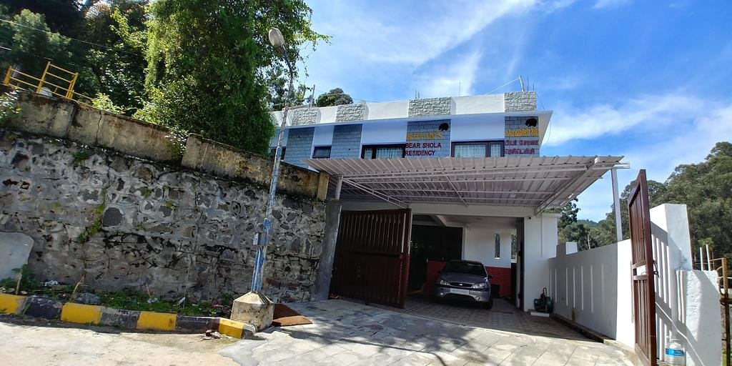 Serenity Near the Falls: Kevin’s Bear Shola Residency