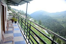 Valley Views and Serenity: Nature Hunt Villa, Kodaikanal