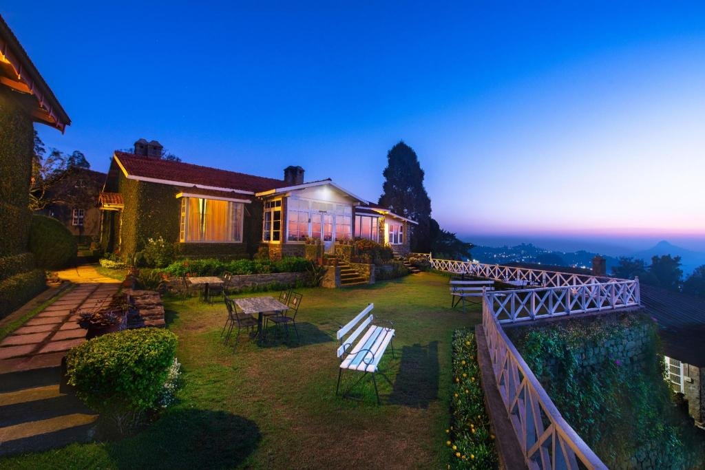 Villa Retreat – Boutique Hotel: Timeless Elegance on the Cliffside | Room Cost Starts From ₹5,500